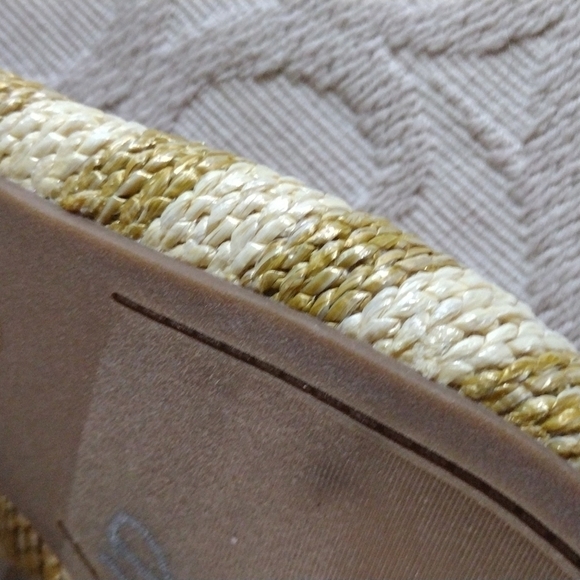 4@30.00 or 20.00 Ladies Shoes by UNIVERSAL THREAD - Picture 10 of 12